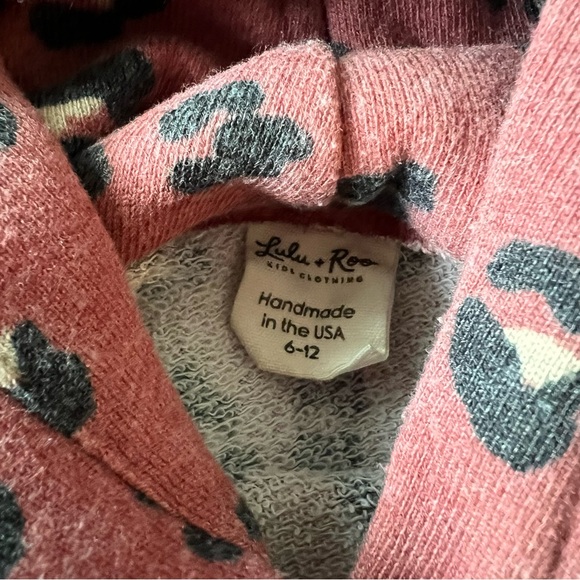Lulu + Roo Apple Cider Cheetah Hooded Sweater with Ears Size 6-12 Months - Picture 4 of 7